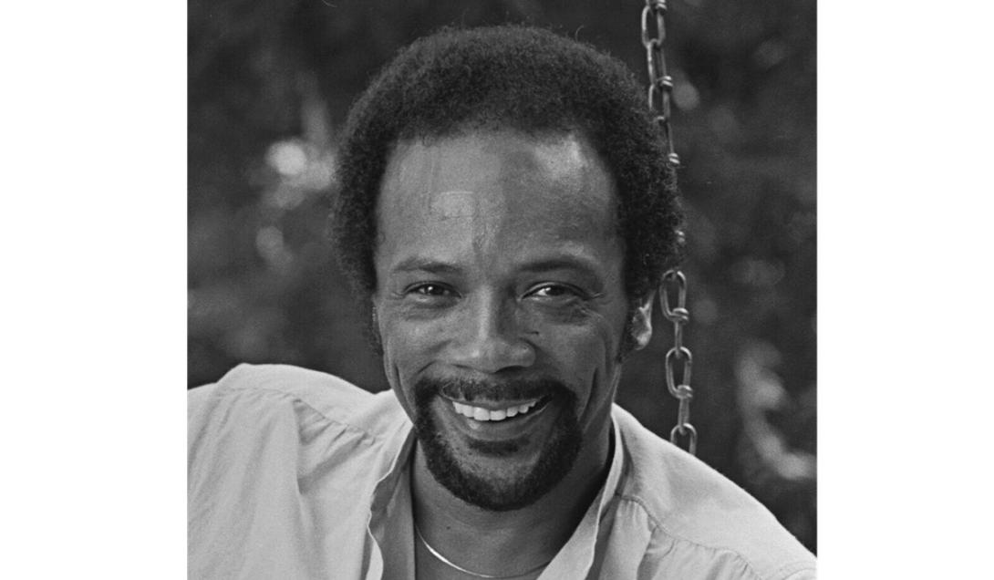 Quincy Jones, um dos maiores produtores da música mundial, morre aos 91 anos