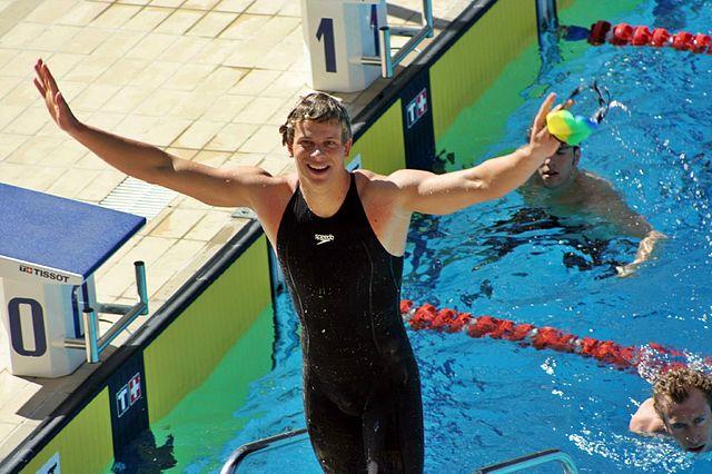 Brasil conquista primeira medalha de ouro na natação em uma olimpíada