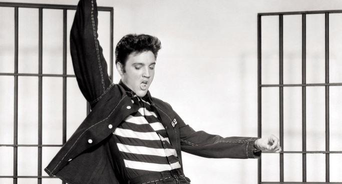 Nasce o lendário Elvis Presley, cantor e ator norte-americano