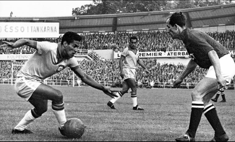 Morre Mané Garrincha, ídolo do futebol brasileiro