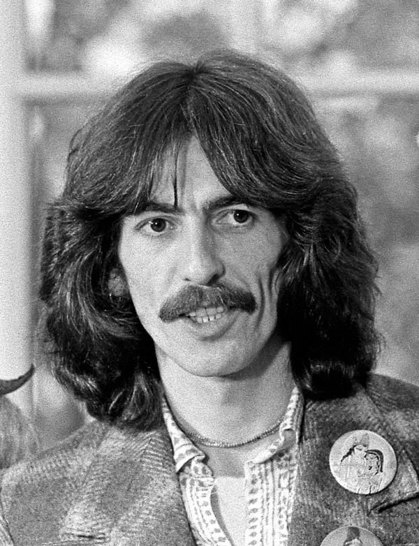 Nasce George Harrison, o mais novo integrante dos Beatles