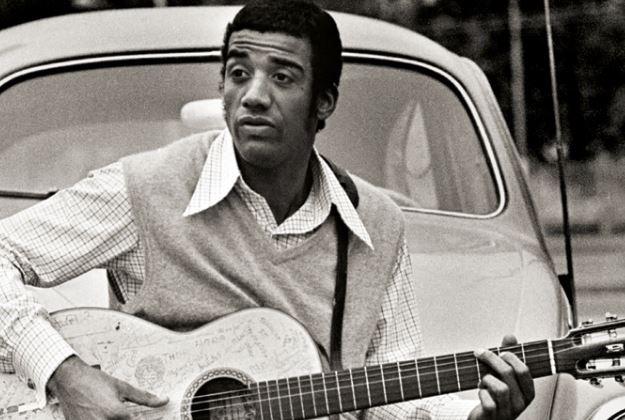 Nasce Jorge Ben Jor, músico e compositor brasileiro