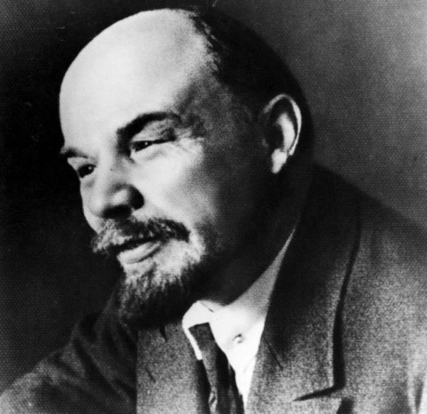 Morre Vladimir Lenin, revolucionário e chefe de estado russo