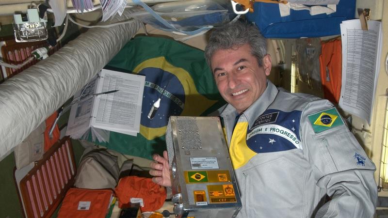 Marcos Pontes torna-se o primeiro astronauta brasileiro a viajar para o espaço