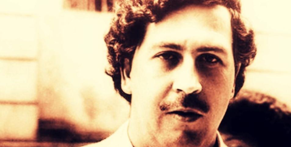 Traficante Pablo Escobar é caçado e morto na Colômbia
