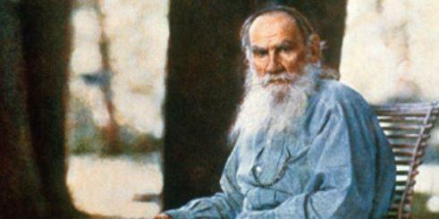 Morre o escritor e pacifista russo Leon Tolstoi, autor do clássico Guerra e Paz