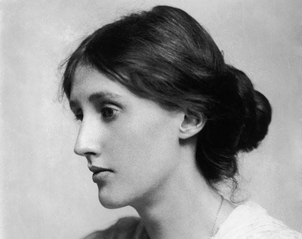 Morre Virginia Woolf, escritora britânica